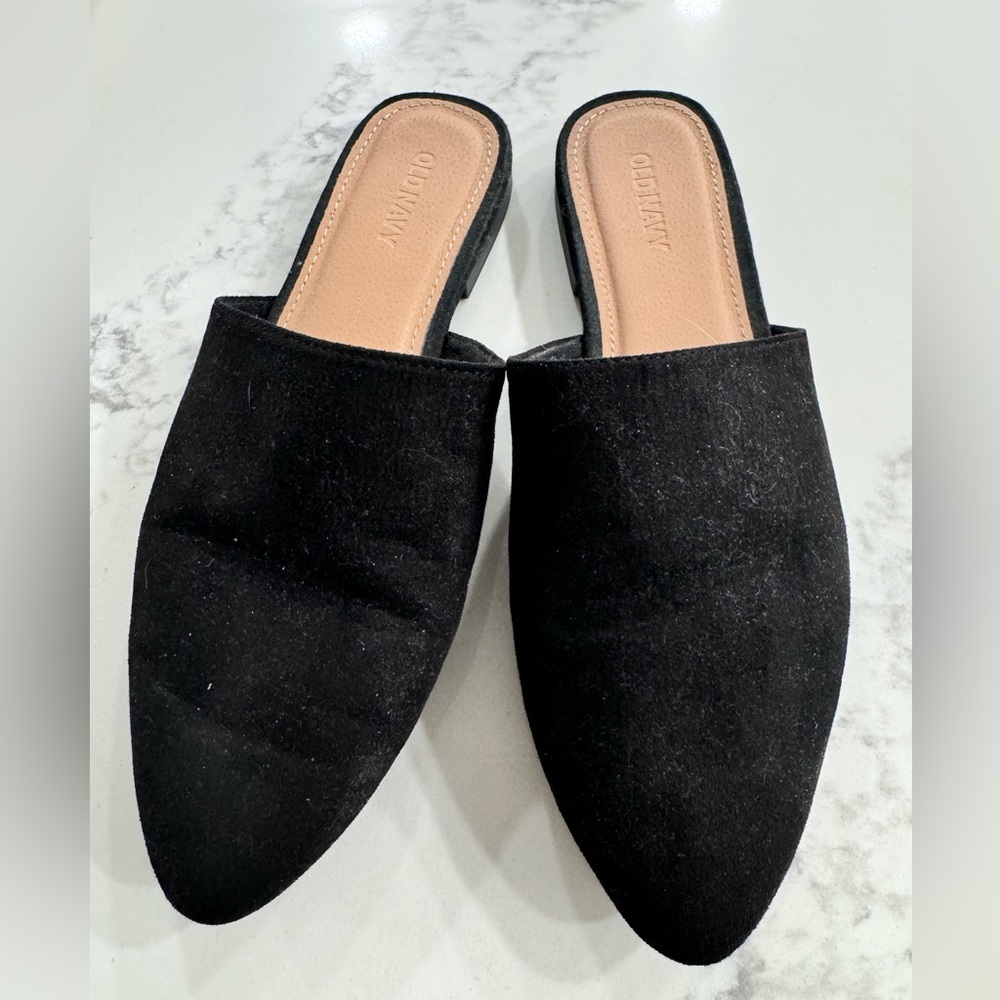 Flat, Mules